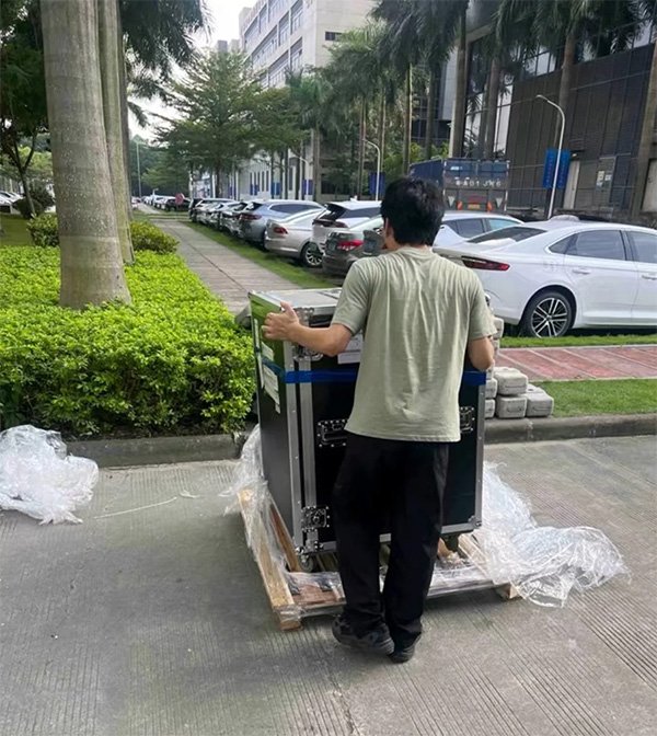Singapore Healthcare equipment delivery